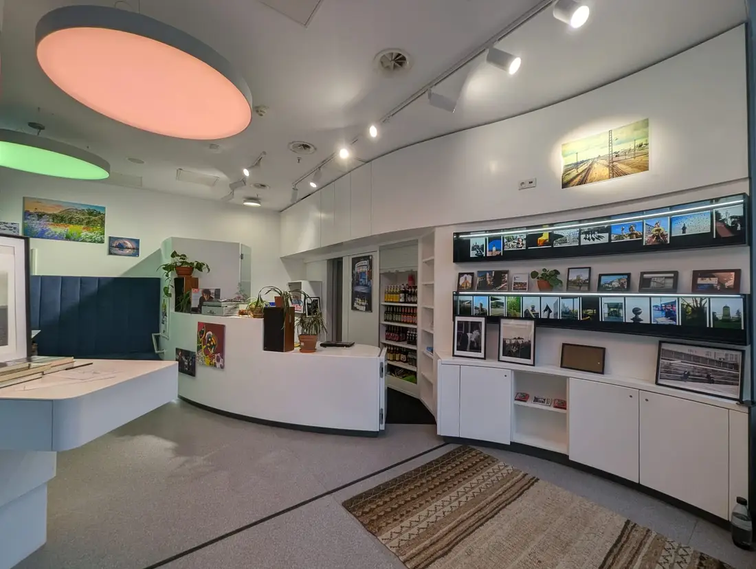 Inside the CitySeek pop-up on Luisenplatz